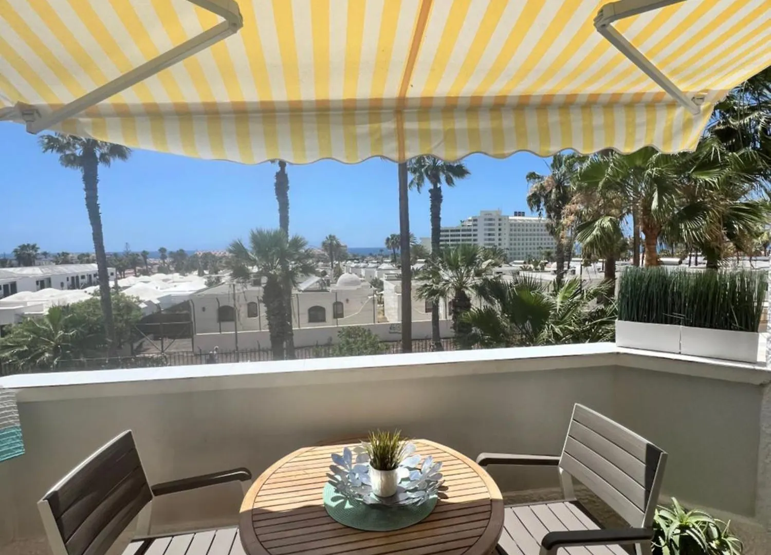 Close To The Beach Las Americas New Gem Apt Wifi Arona  Arona (Tenerife)